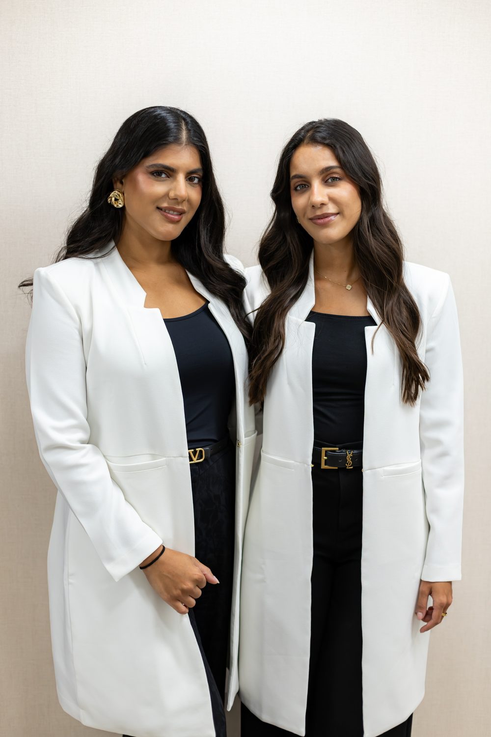 Dras. Sheila e Raícha Mamad na clínica